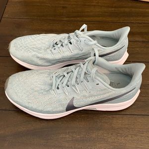 Nike zoom Pegasus 36 women’s size 11 blue